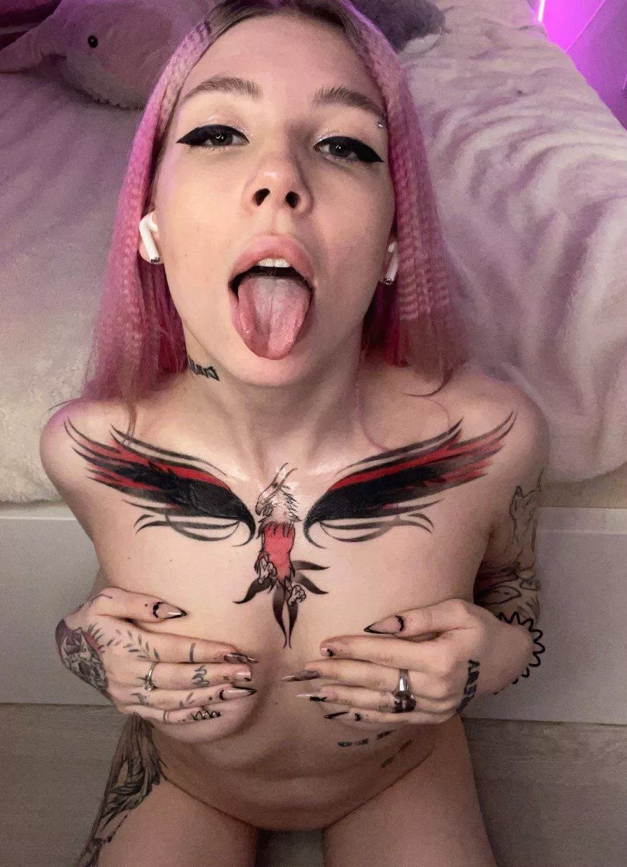 wanna play chess 😏