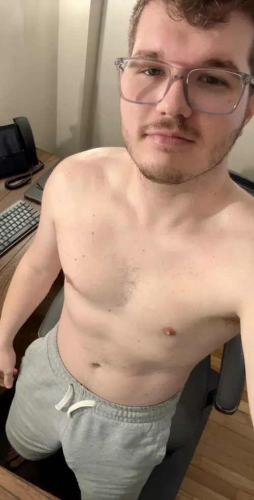 WFH OOTD, how’s everyone’s Friday going?