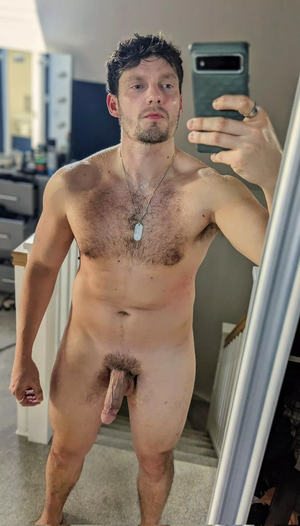 Who's into Daddies with curly hair...