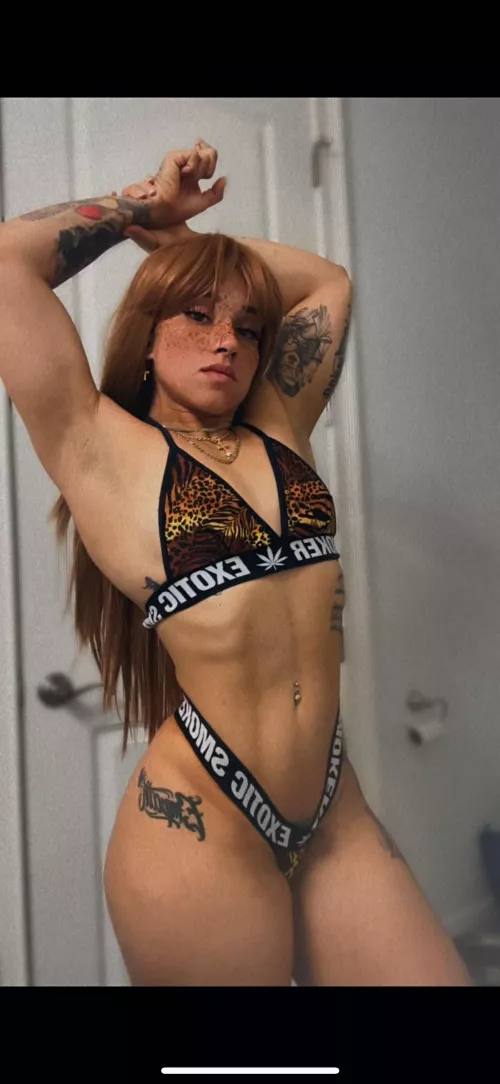 Would you blow your cum in my muscled armpits?