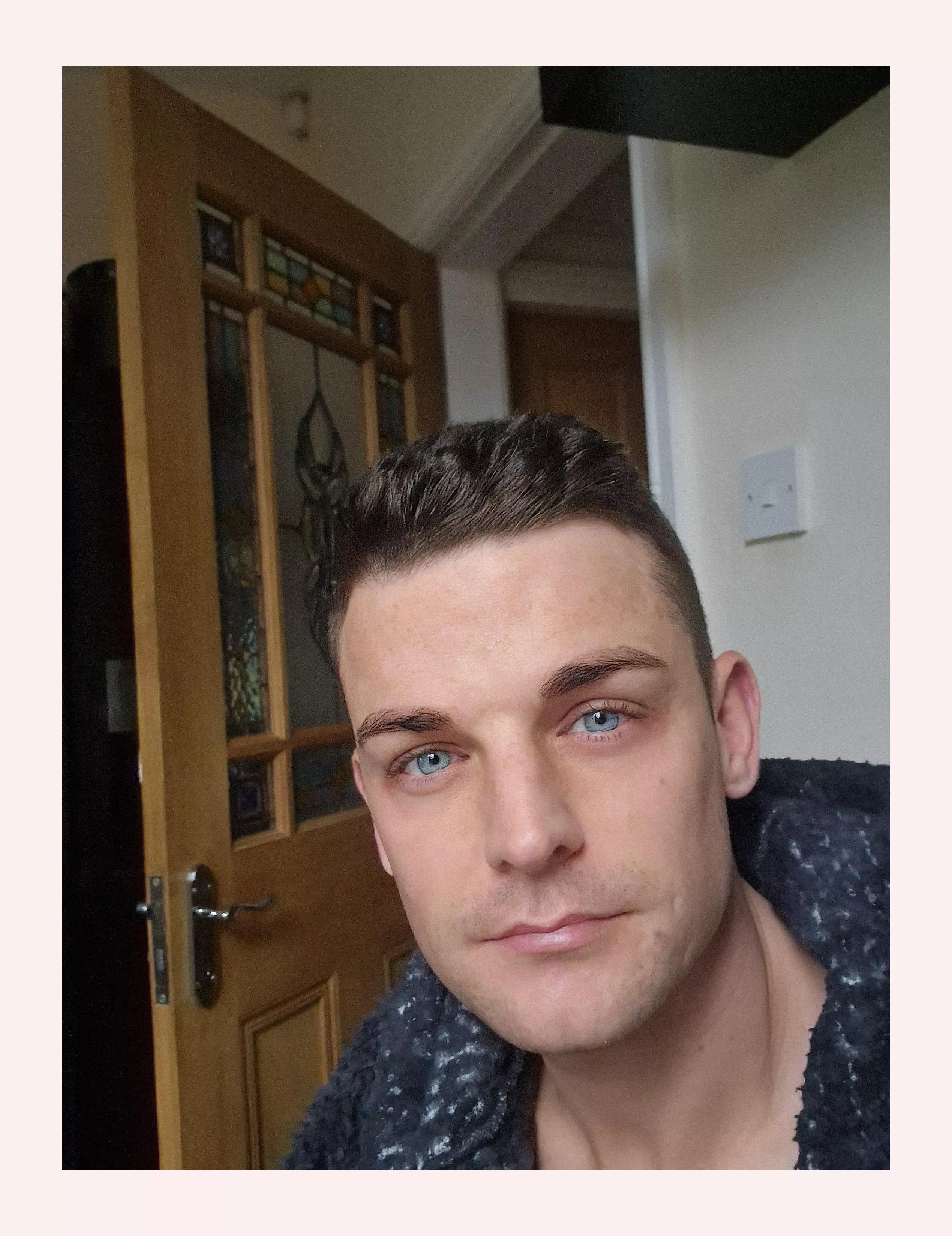 16 months sober! I have to say I feel great 🥳 16 months sober! I have to say I feel great 🥳