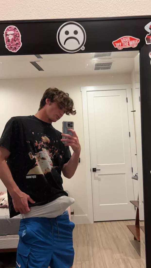 (18 Twink) would you let me spend the night ?