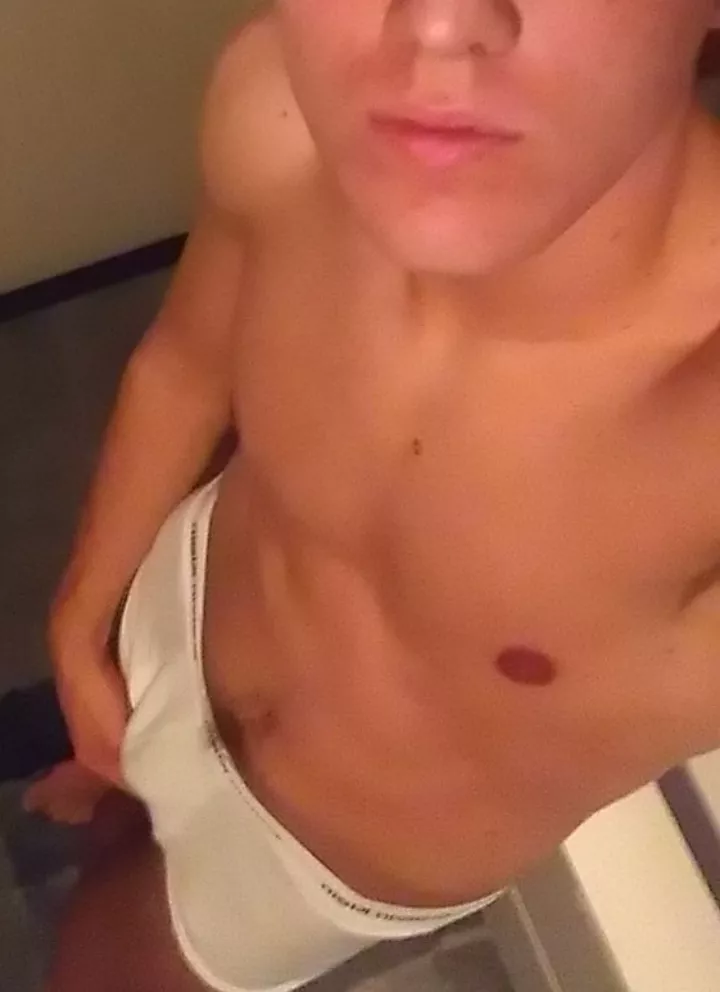 19uk, I like a face :) @yessihmuu