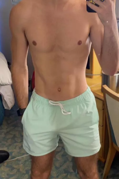 22 lf masc muscle bros. Send a pic @jj185720