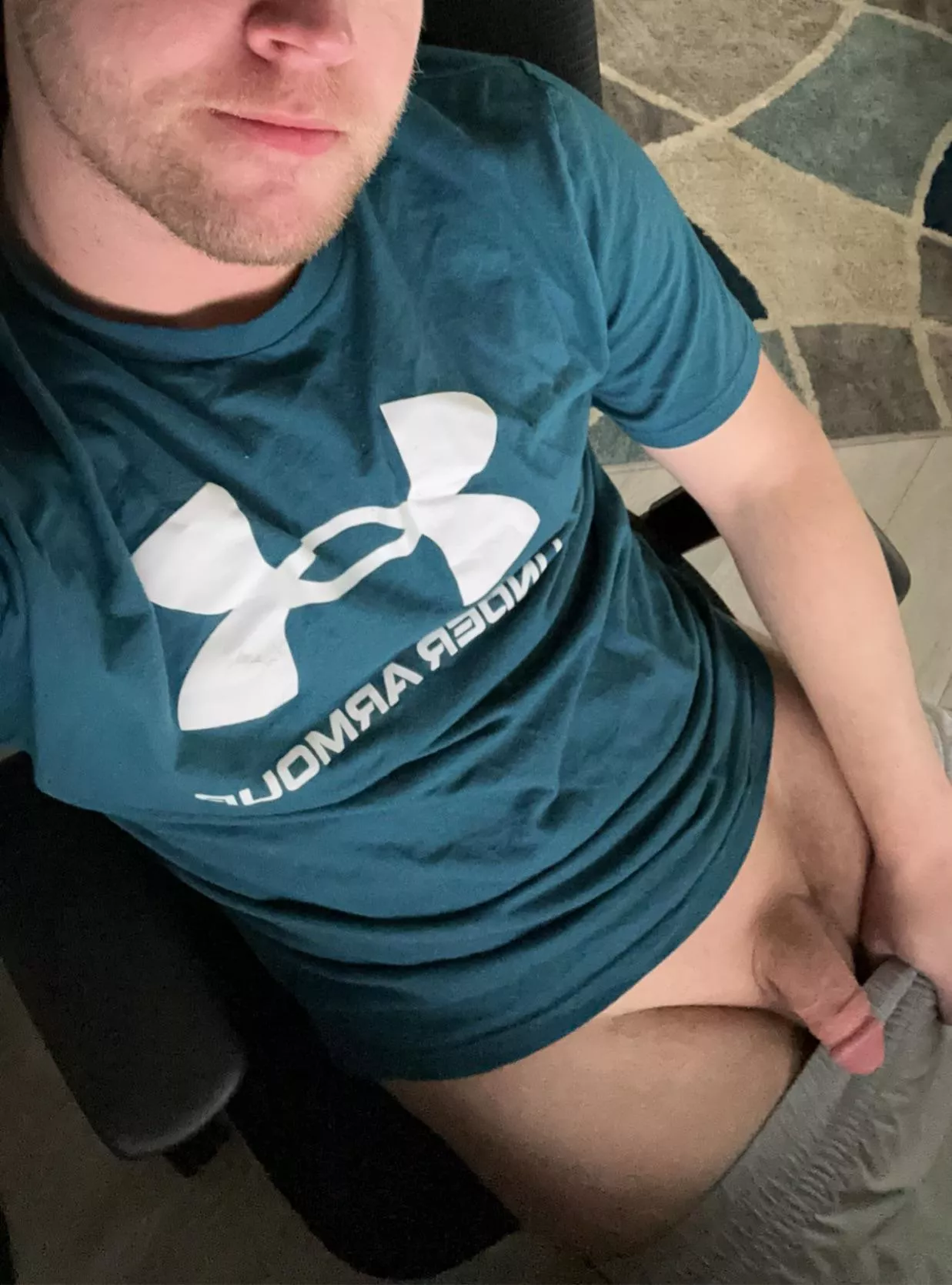 (31) I need another married dude for an ongoing friendship that I can trade pics with and fulfill that need. More into masculine top guys.
