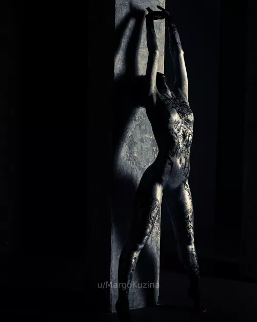 Acrylic bodypaint by Theabstracter on me