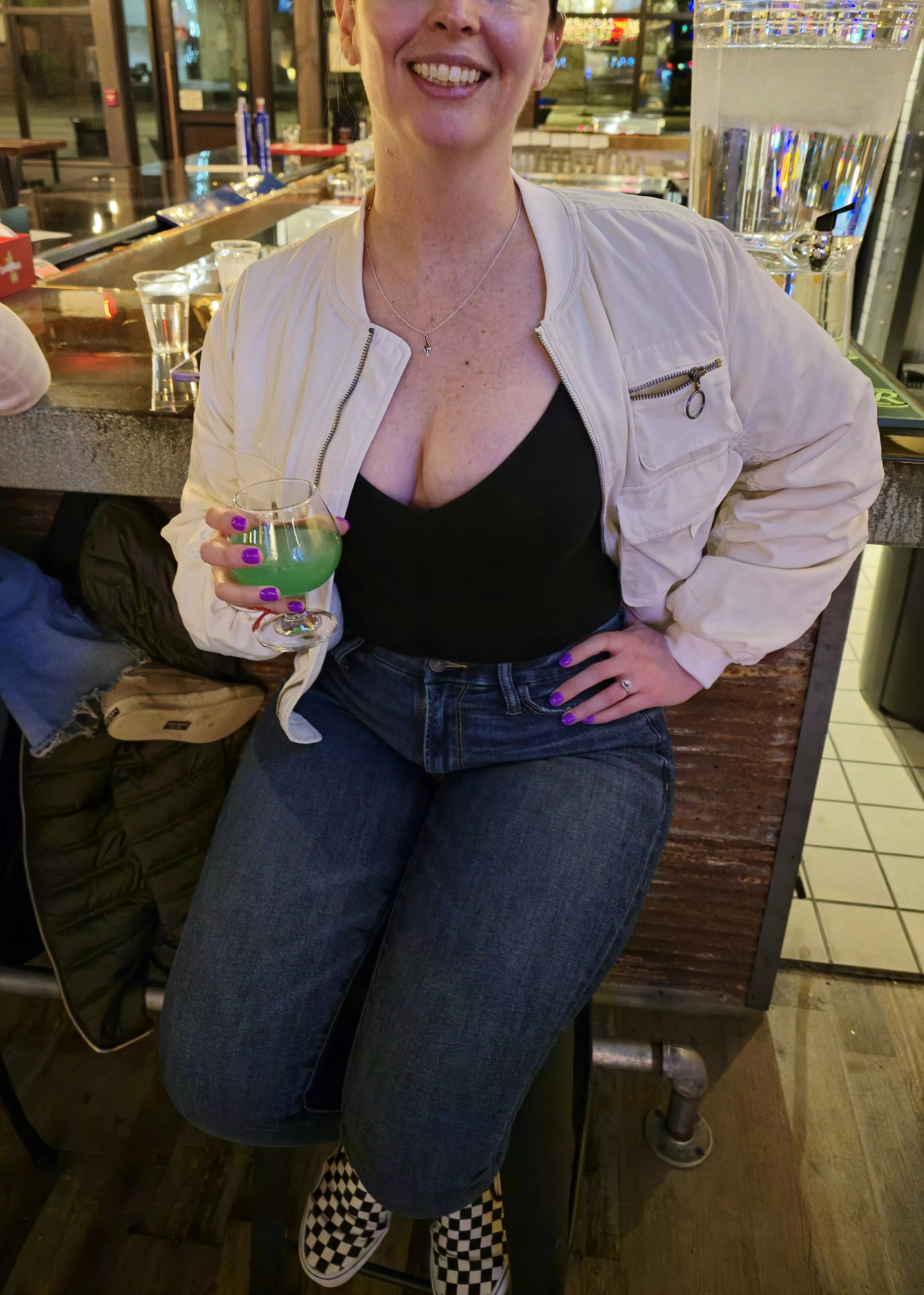 Always fun to draw a few looks at the bar [F]