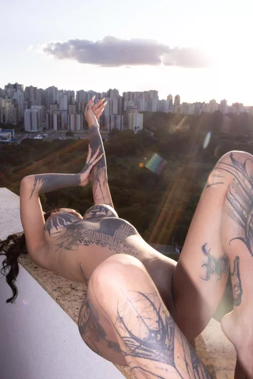 an art work like that should be exposed everyday