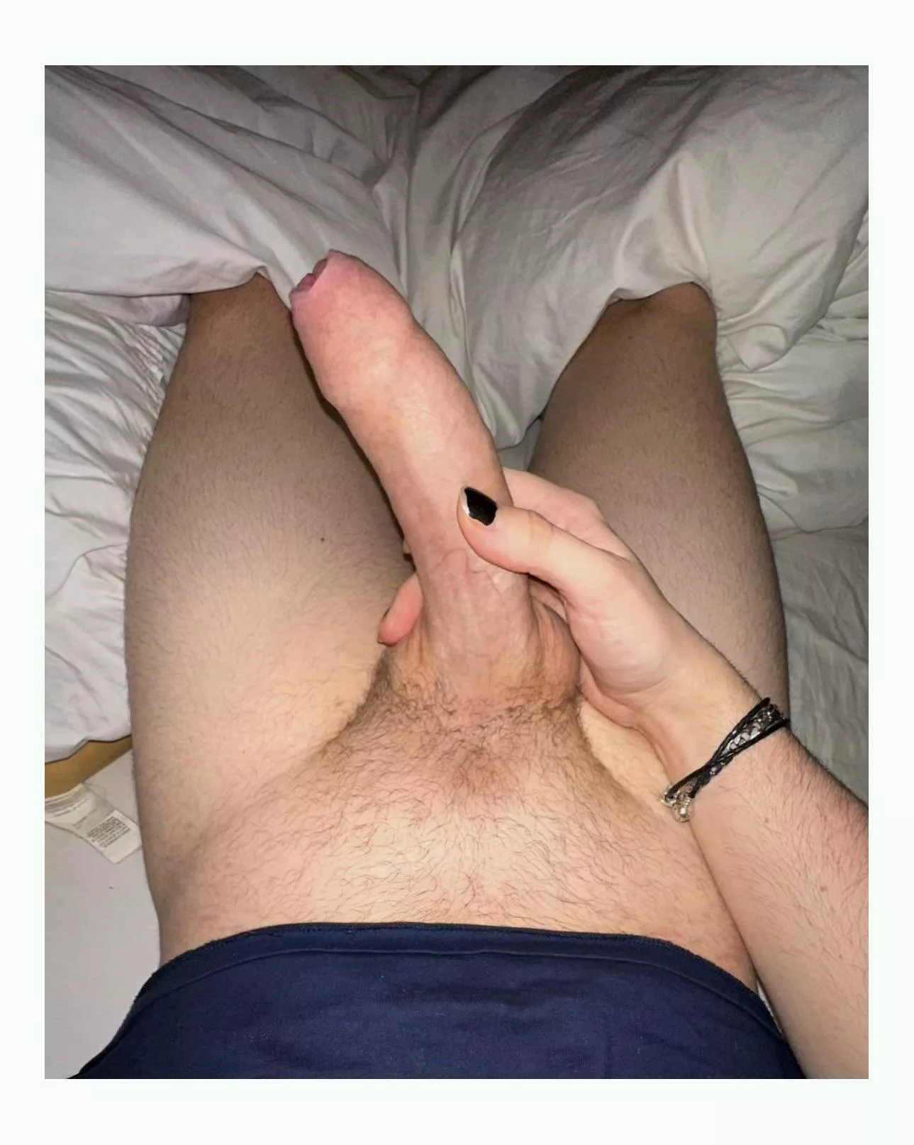 Do you like huge uncut cock? 😏🍆