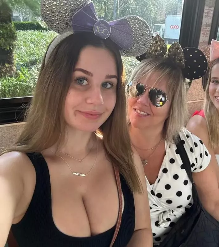 Do You Think The Moms Jealous?