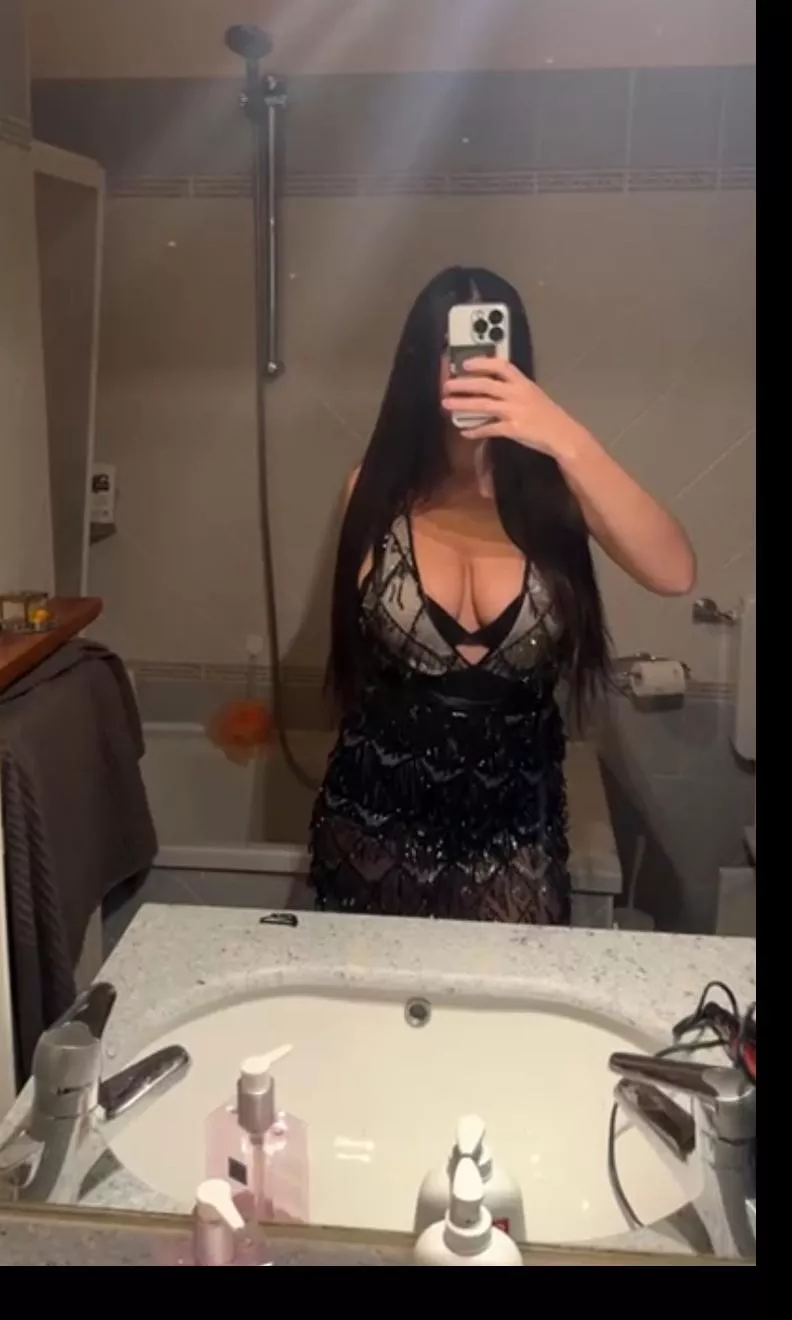 feelin sexy at the mirorr today