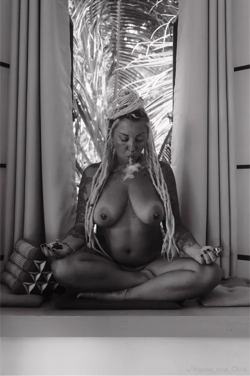 Ganja Goddess 🖤[OC]