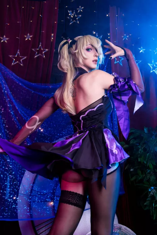 [Genshin Impact] Fischl cosplay by me (sevir_cosplay)