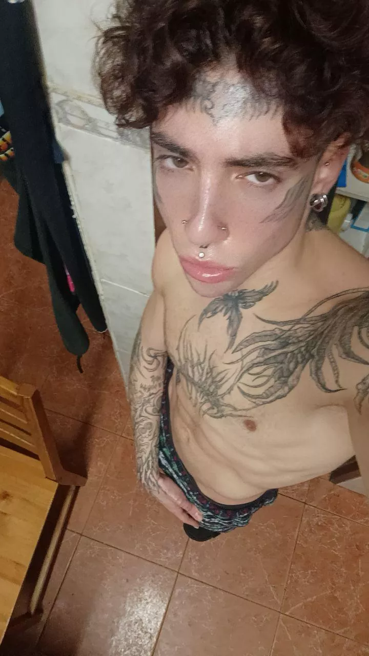 hot idk but im sure im a guy with tattoos