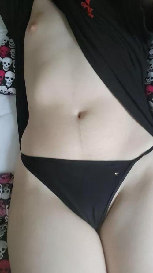 How we feel about goth aa cups ;) 18F