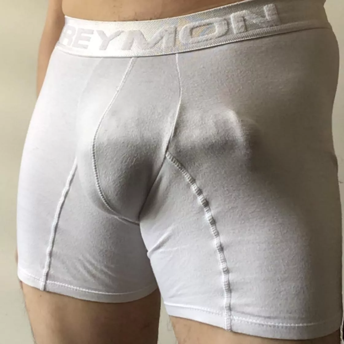 Little white outline for your Saturday morning