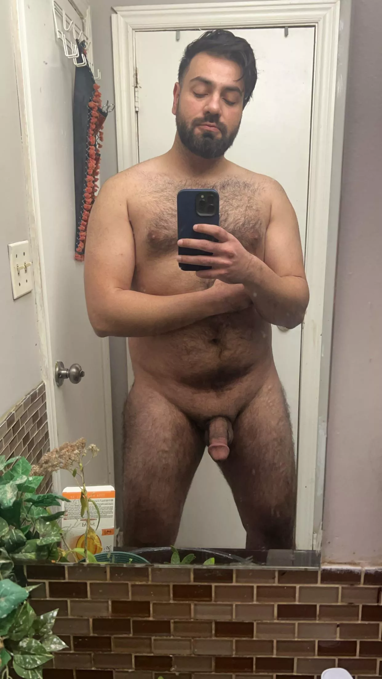 M29, 240 pounds, 6ft3.