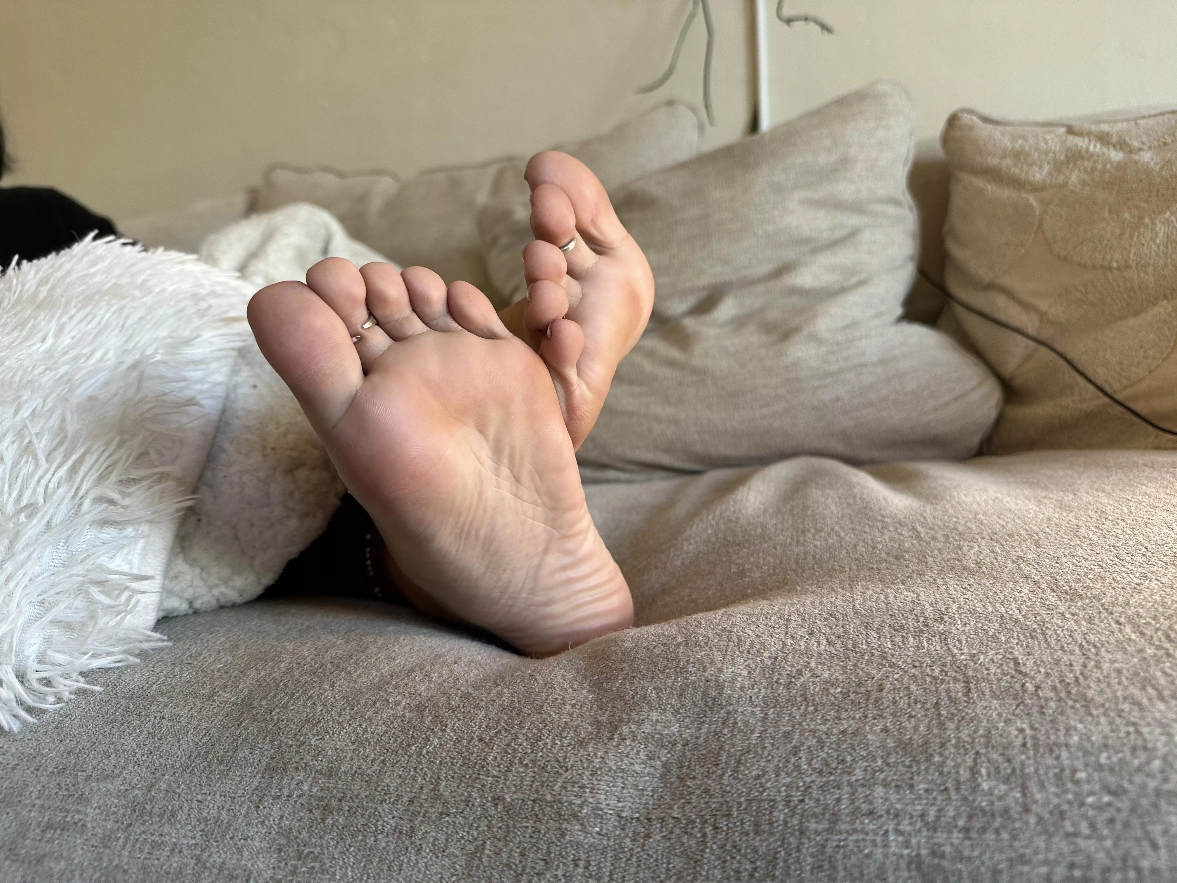 My toes taste like skittles!