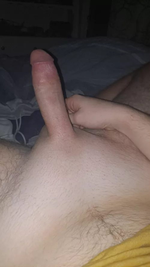 Need a thicc bubble butt to breed and break~ Dms open to anyone tho