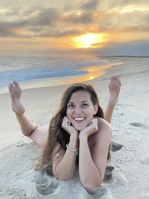 Nothing like some foot poses on my private beach 😉