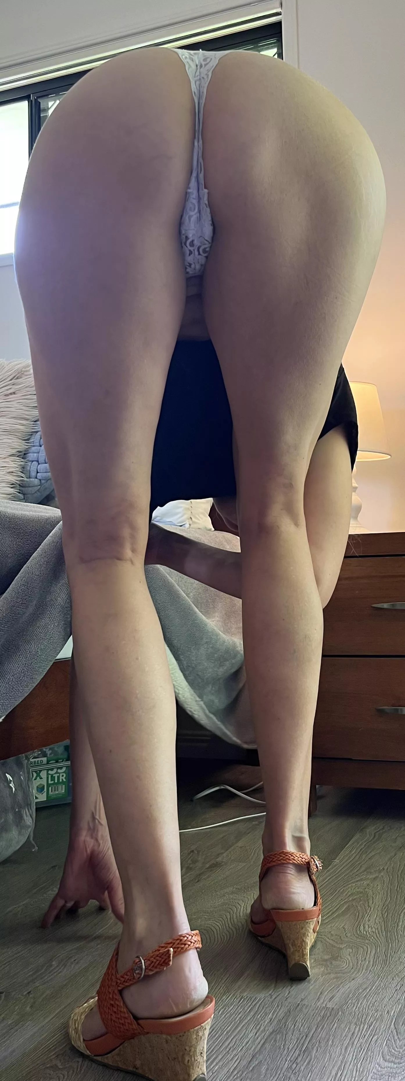 Oh no, I dropped an earring, grab it if you see it