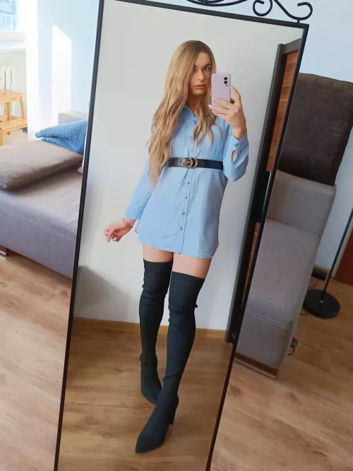 Ok this dress might be just a tiny bit too short 😅