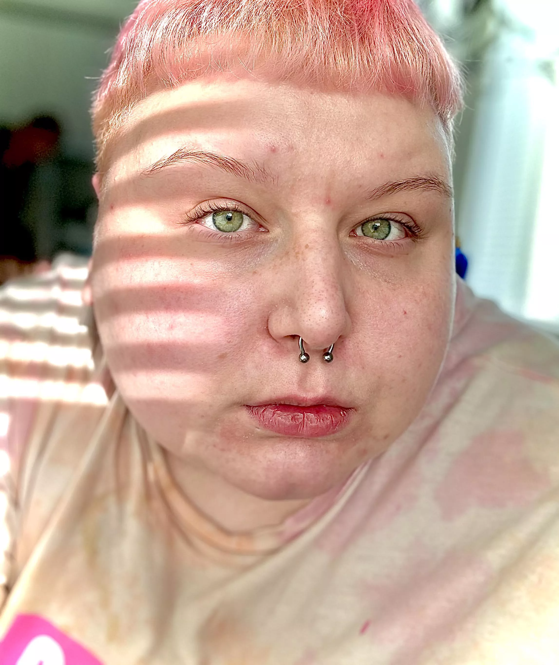 Pink hair is back! Playing Genshin Impact and Apex Legends in Europe everyday! ftm 25 Pink hair is back! Playing Genshin Impact and Apex Legends in Europe everyday! ftm 25