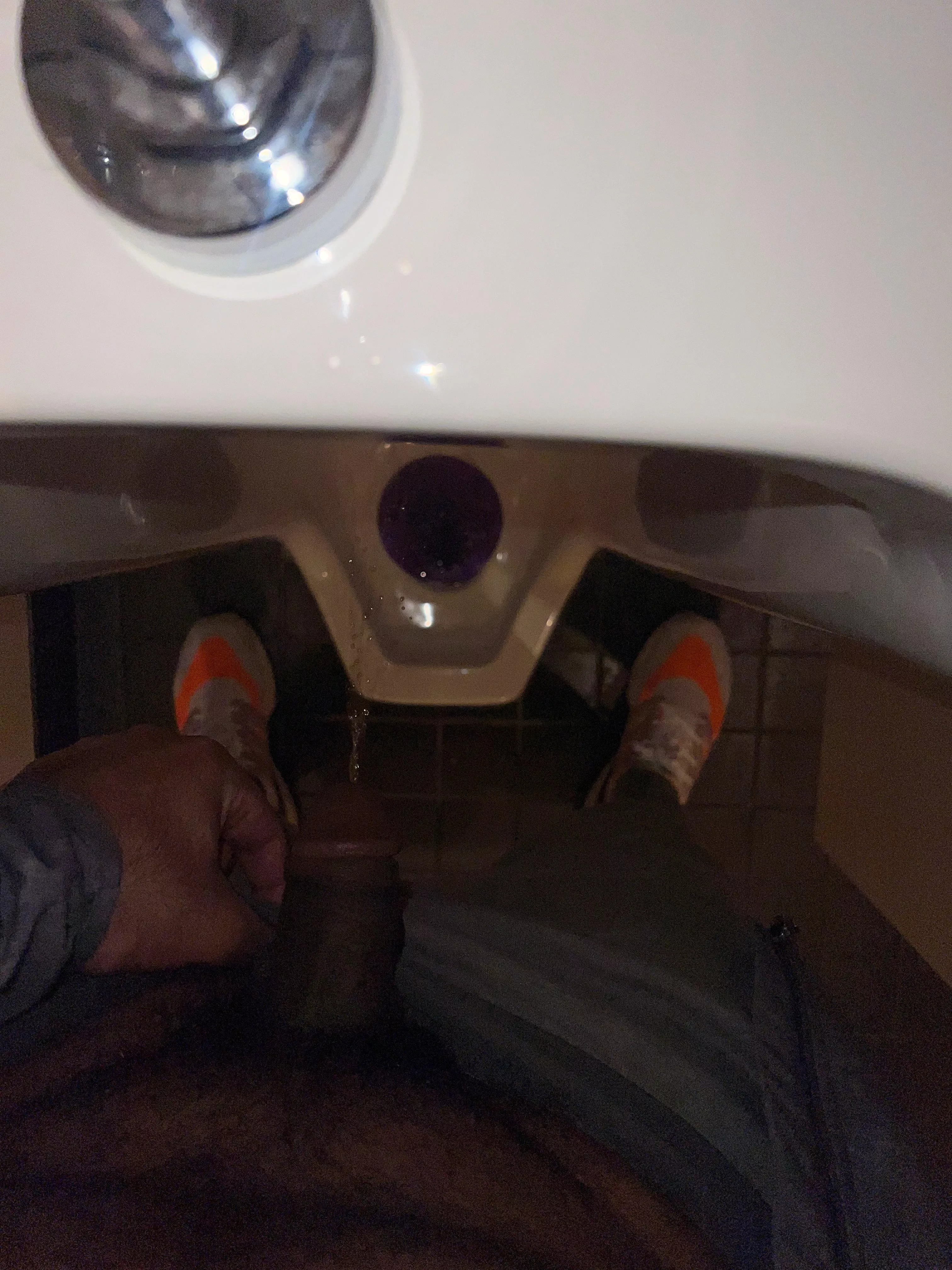 Pissing like a sprinkler