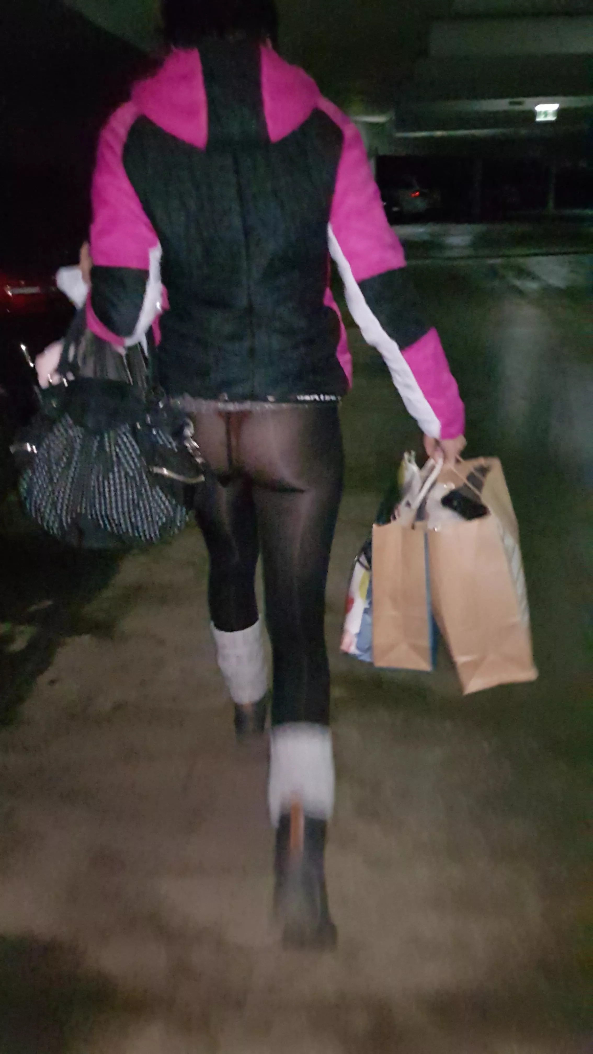 Shopping in Pantyhose,,upps my ass
