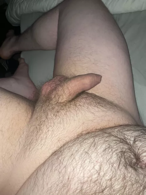 Someone get me hard 😩