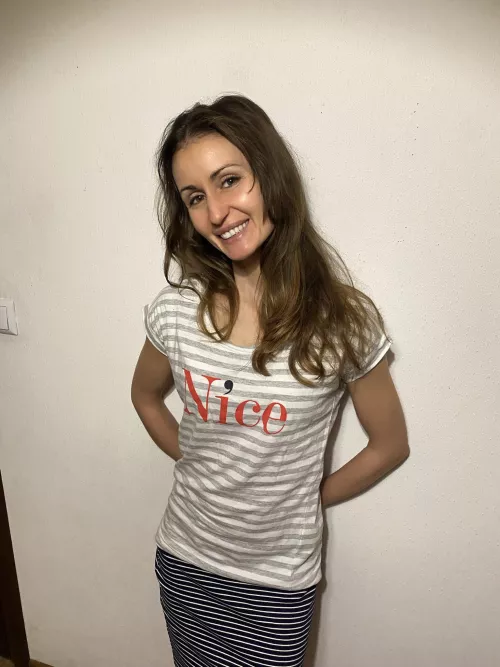 Striped milf wants a fun and hot weekend (F31)