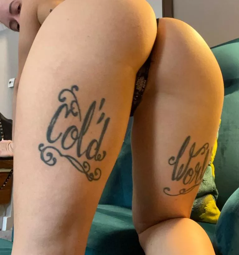 This booty is hungry and horny