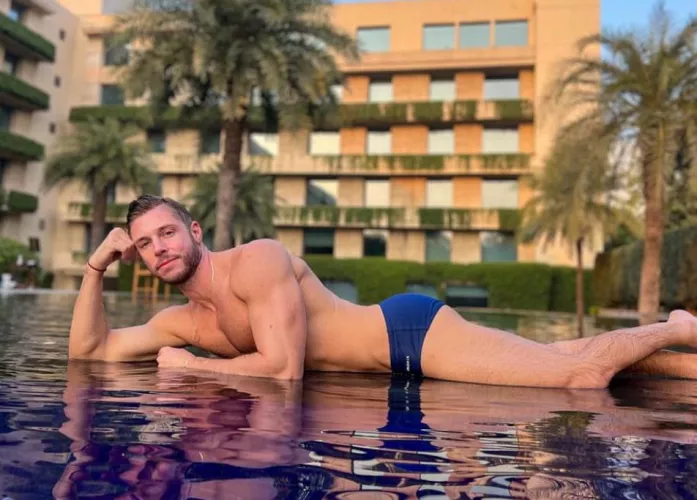 Vacation Mode Activated. Come say hi!