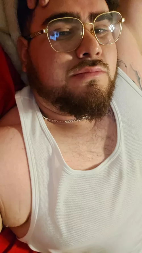 Wife left for work and left me all horny. Any females wanna chat