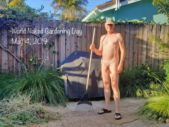 World Naked Gardening Day 2019. I cannot wait to return to this home in a couple of years!