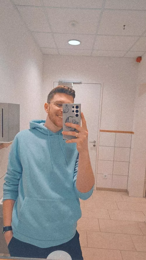 [23, German] What would you want to do with me?