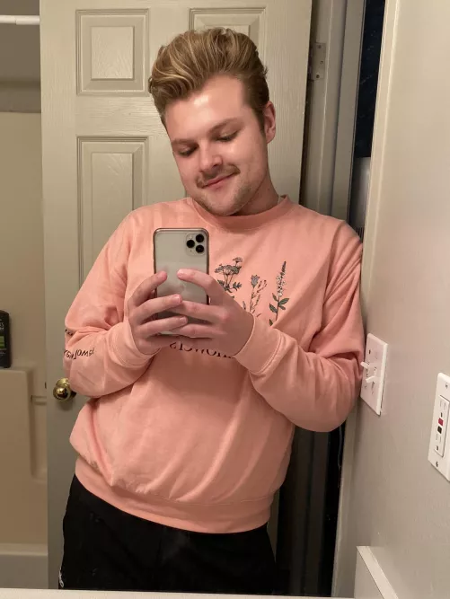 Anyone wanna play Fortnite👀