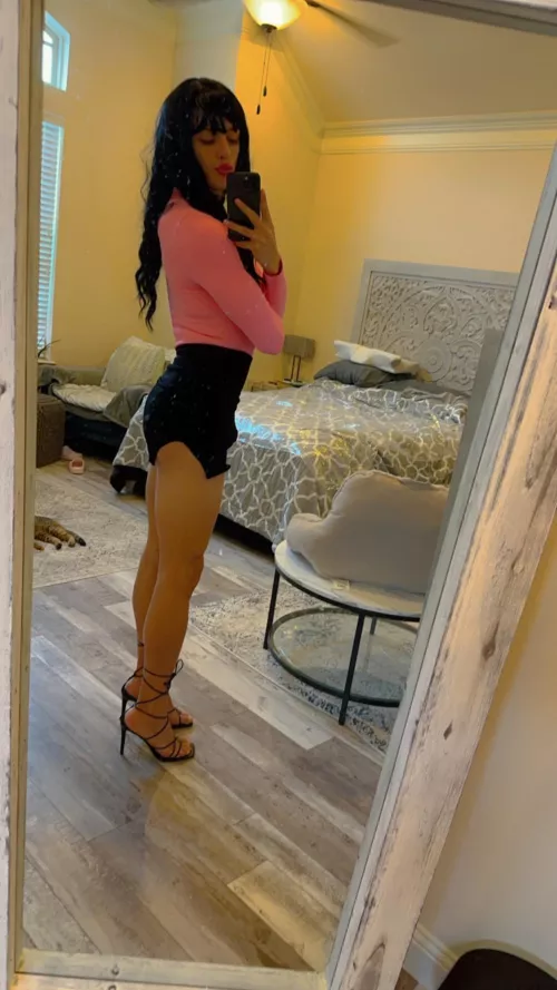 Are you watching me or the Super Bowl? 👀