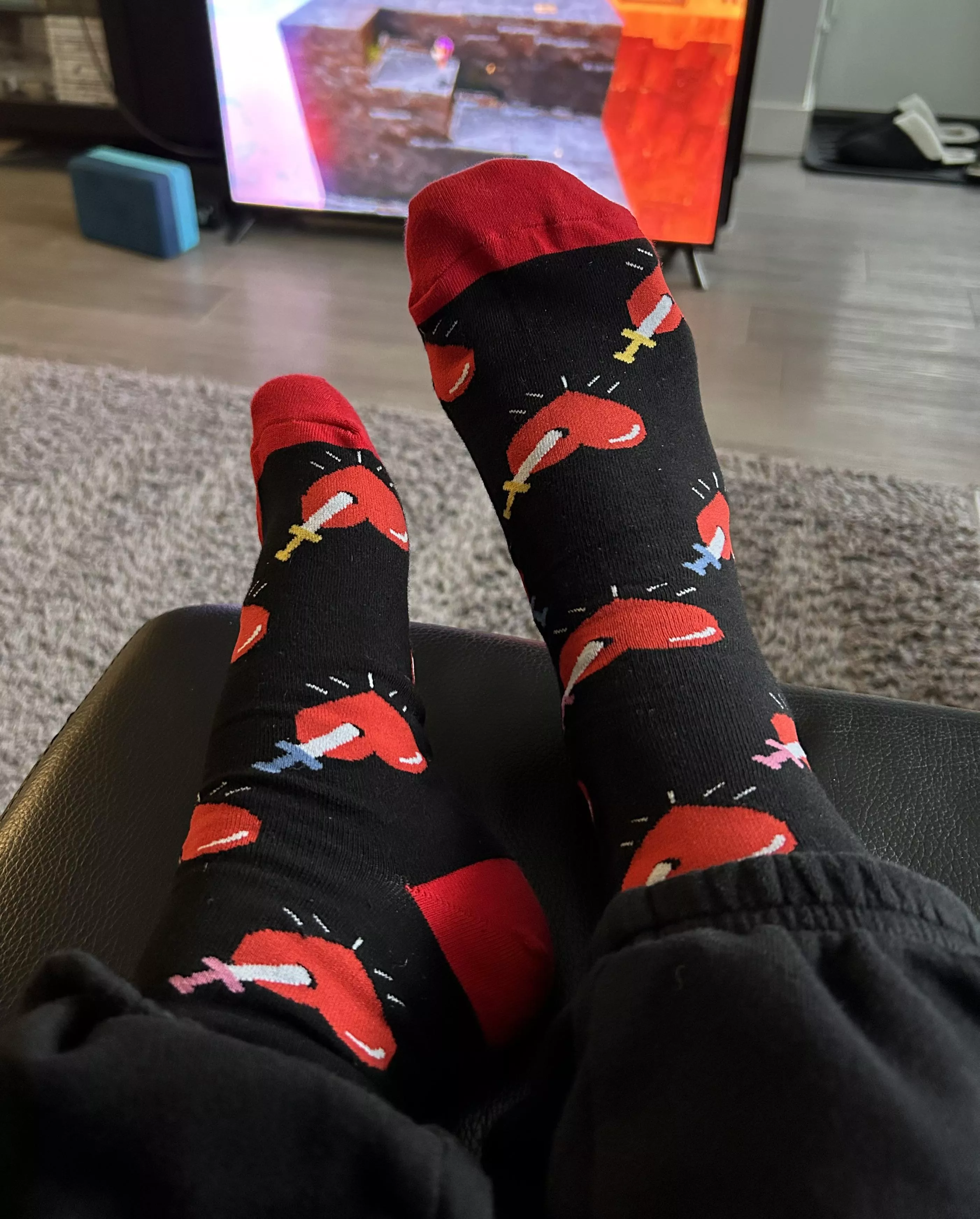 Be my valentine? 💘 [f]