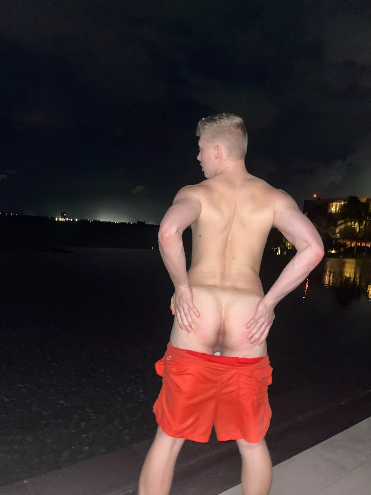 BLONDE STR8 boy FUZZ