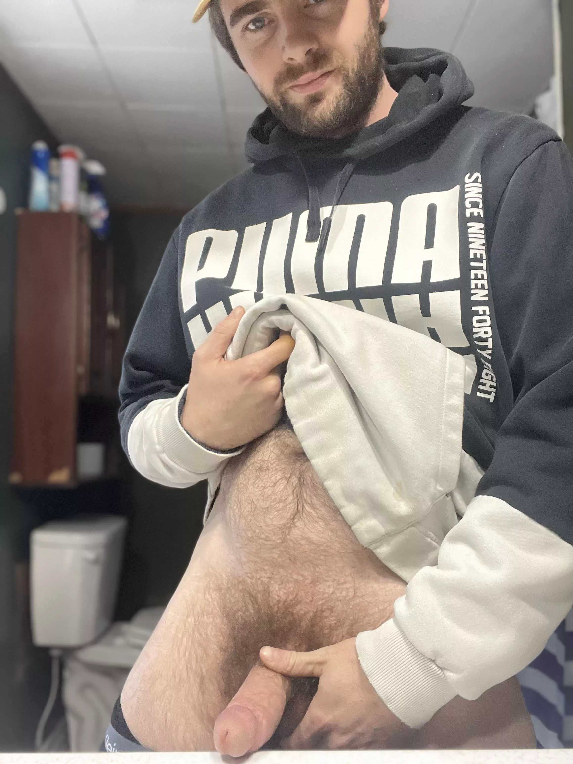 Can I be your sexy otter ?