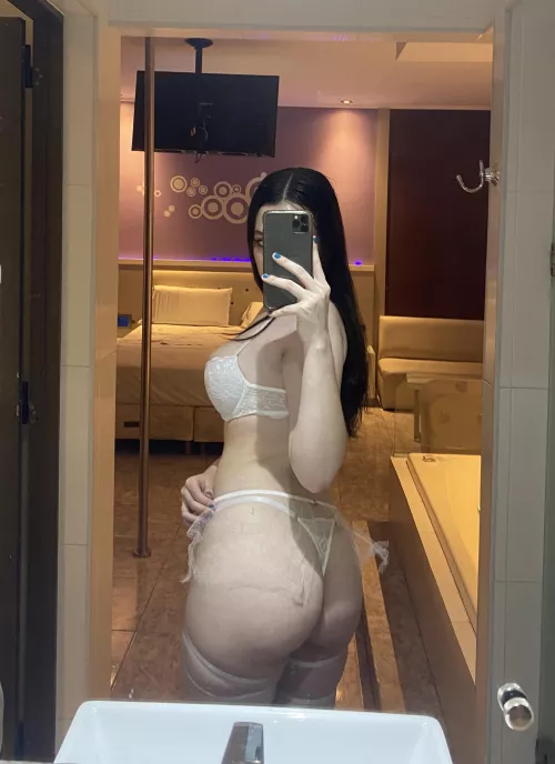 Can you squeeze my bum cheeks?