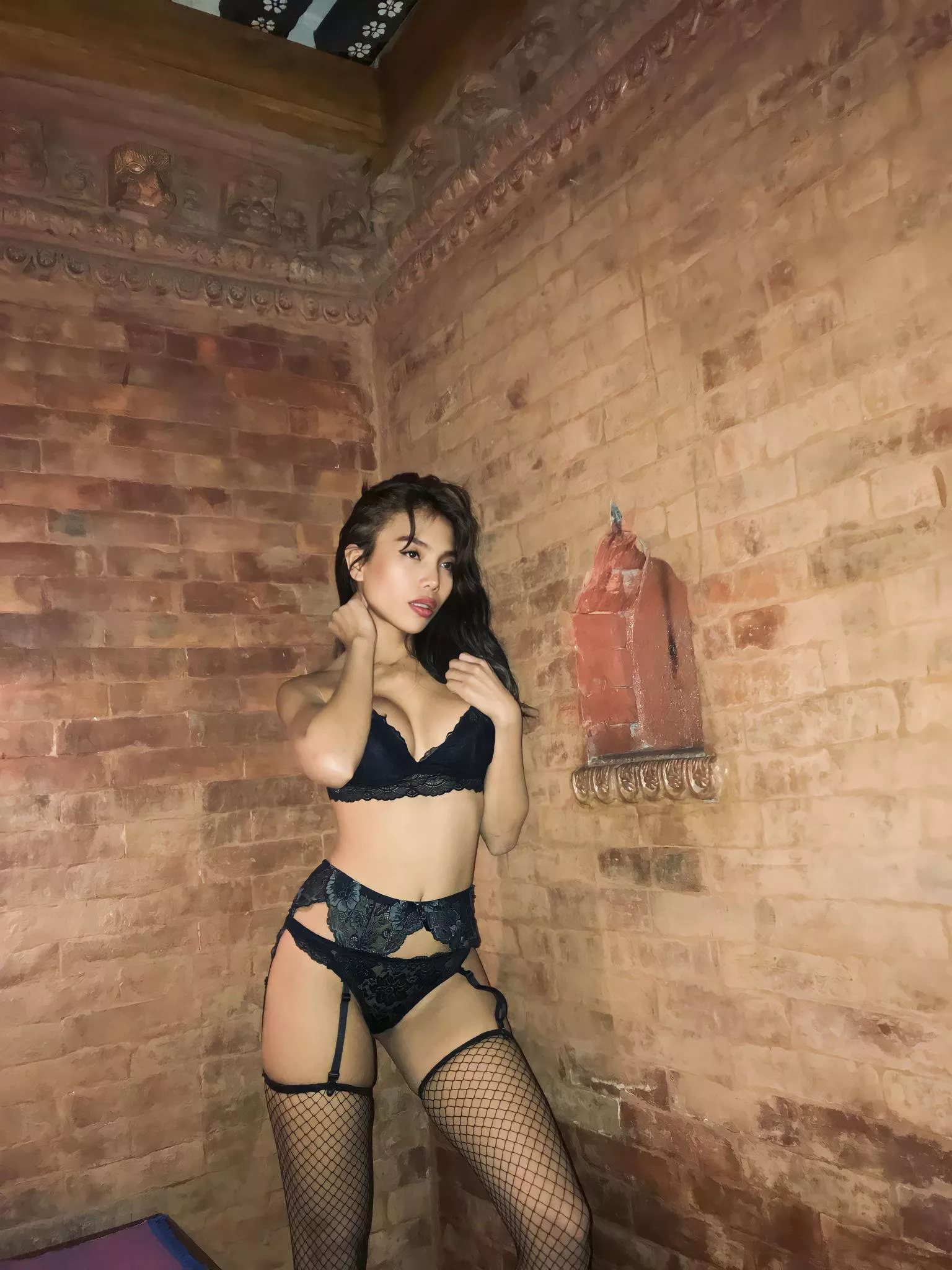 Can't resist this Asian body? Come grab a feel! 🍑