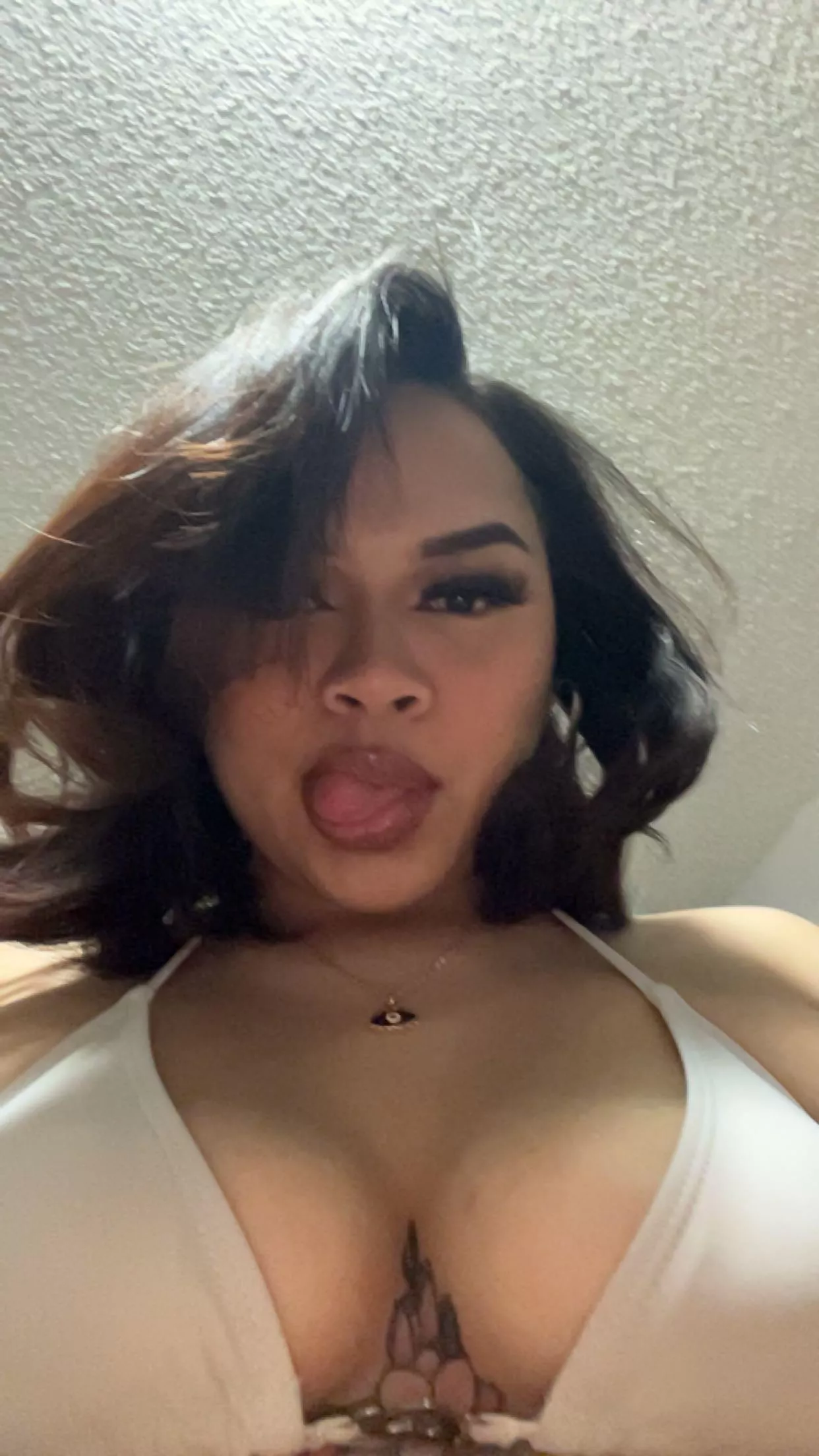 Come talk to me babe