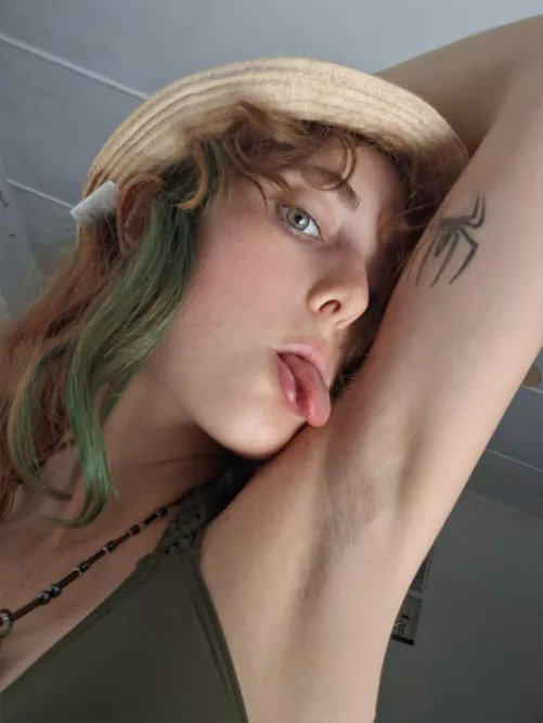 green tease, tongue out, come watch my wild side F18
