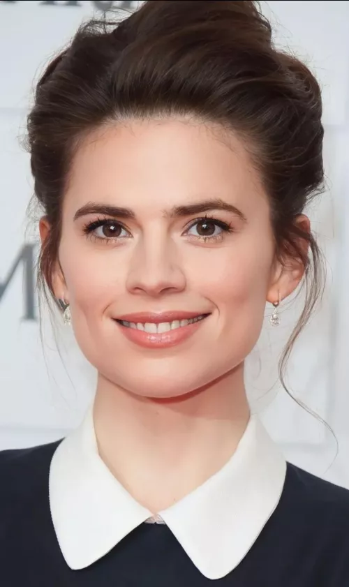 Hayley atwell