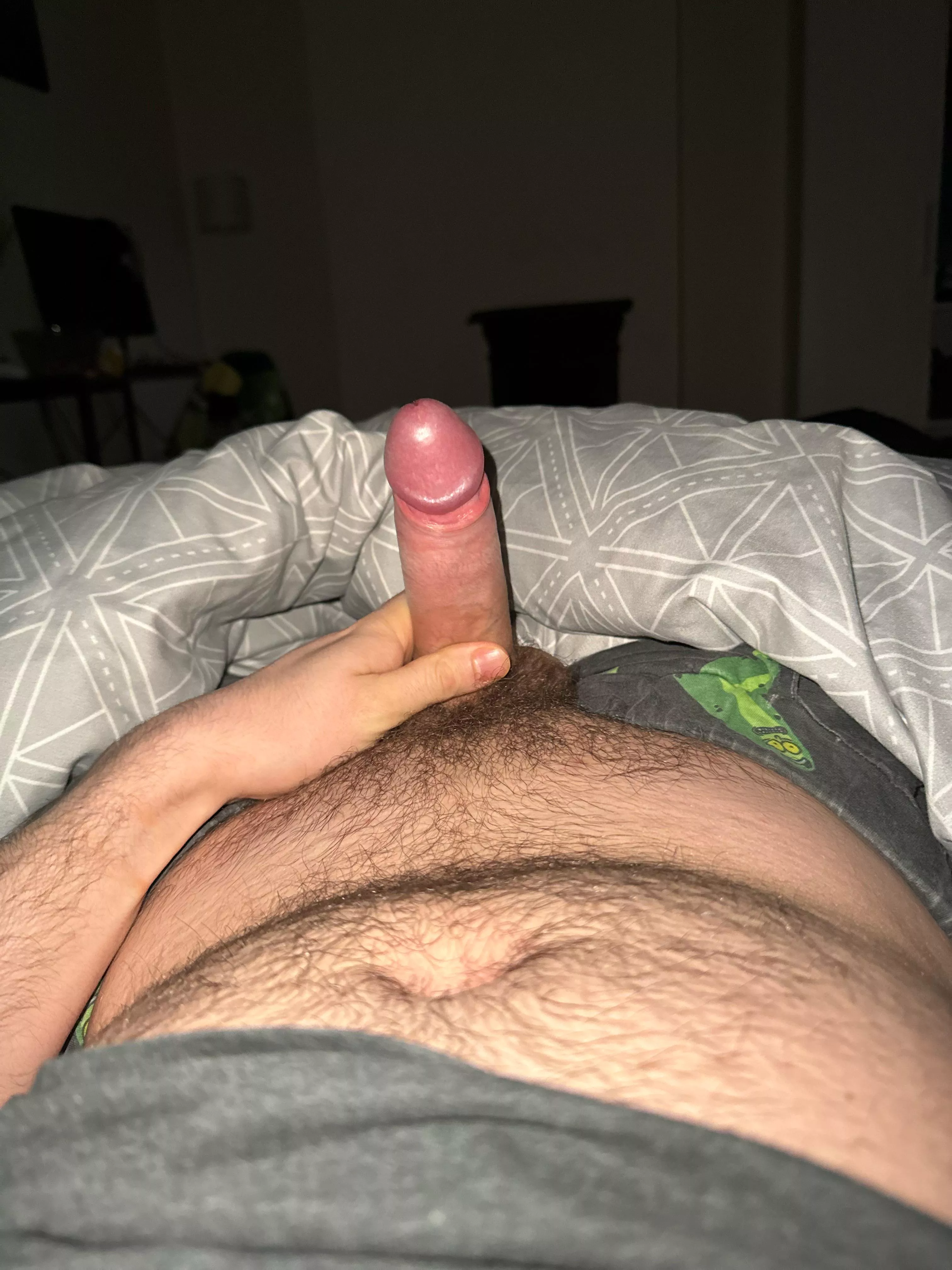 Horny hanging add me kovrich0802, like chubby hairy guys