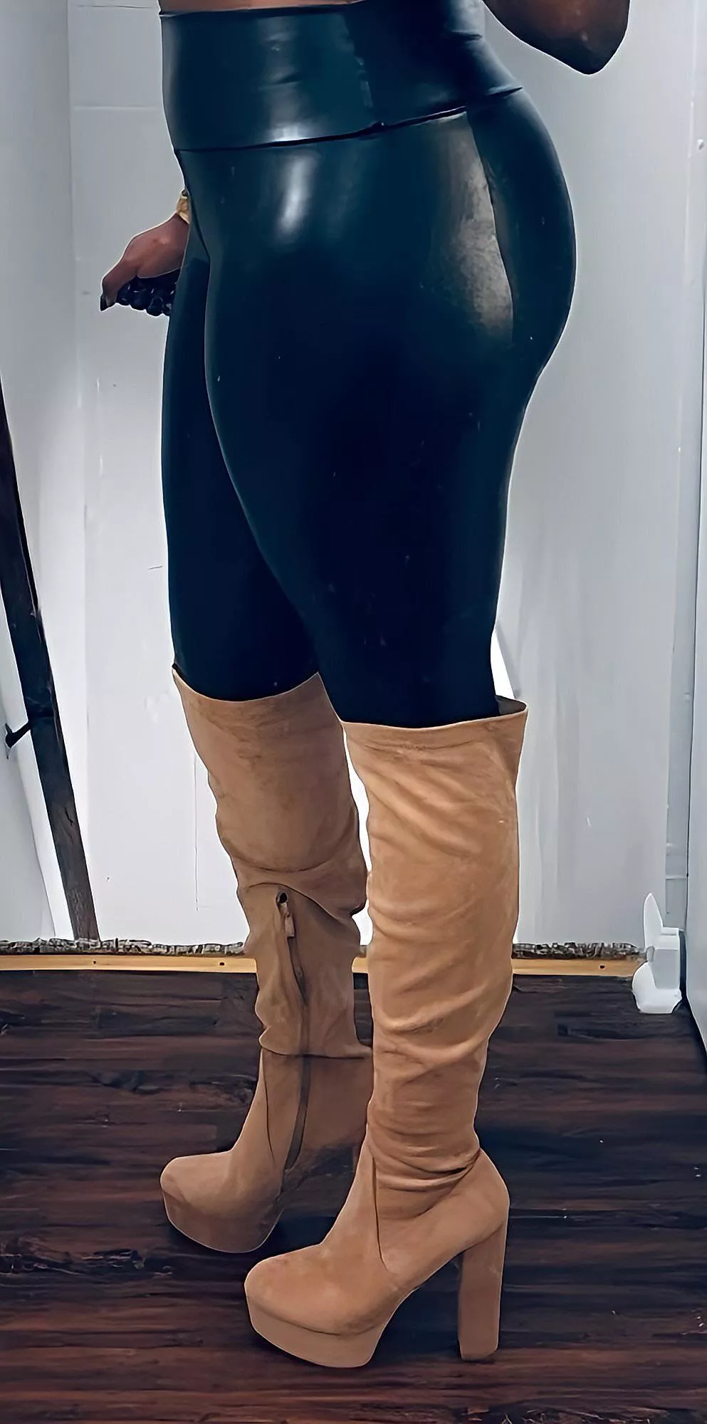 I adore the contrast