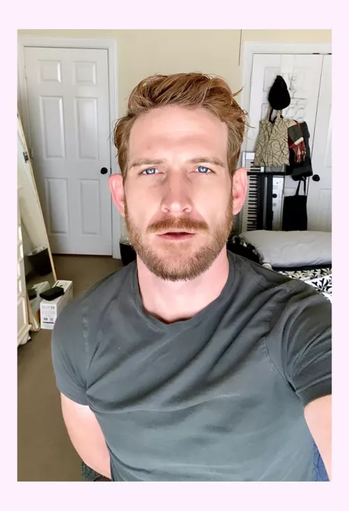 I trimmed off my beard today 😶‍🌫️