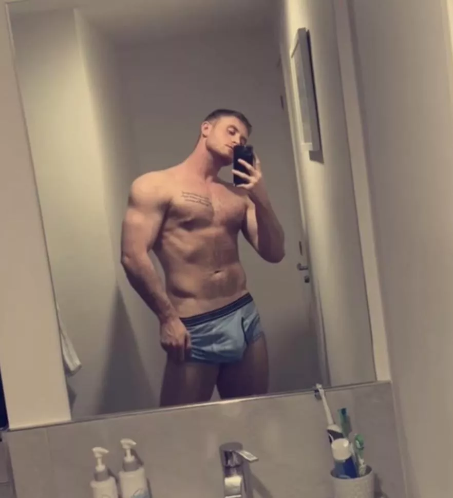 I usually prefer tight ones